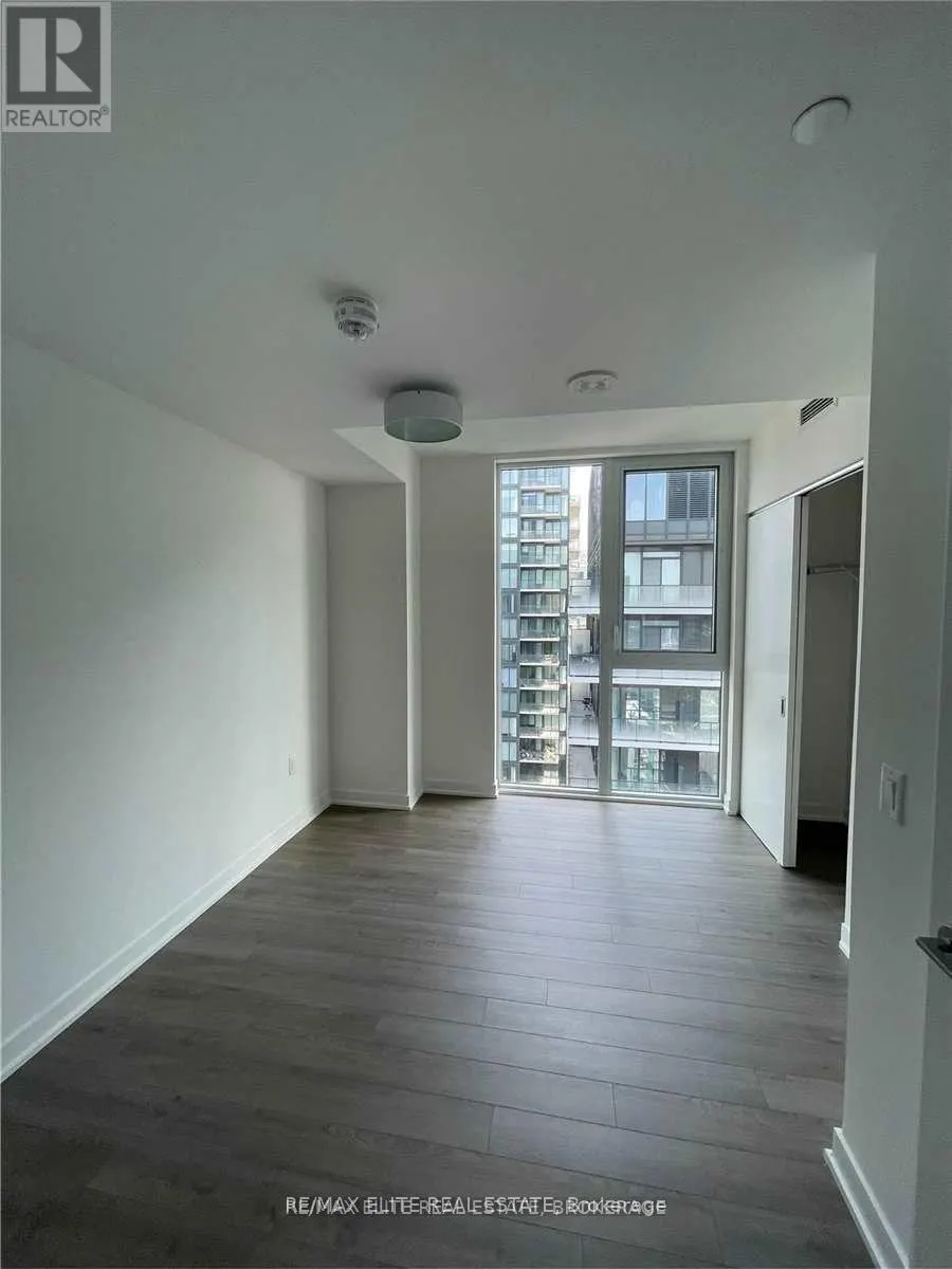 4108 - 357 KING STREET W