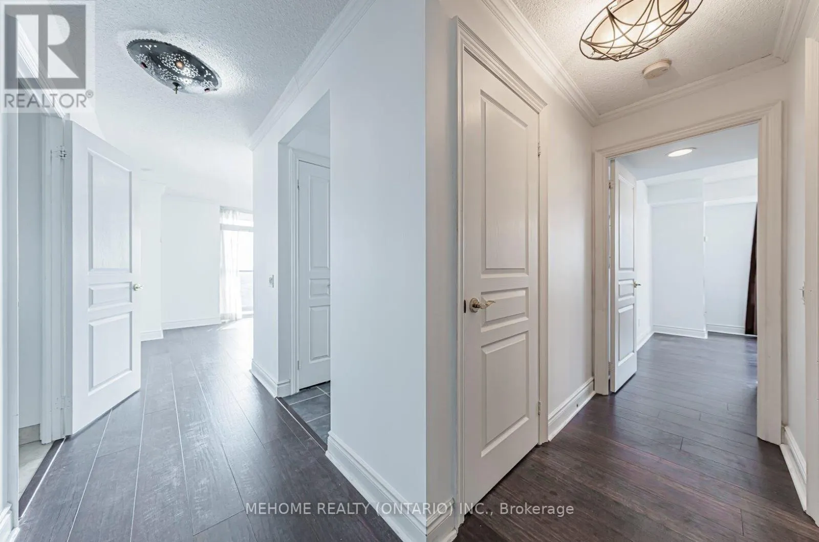 1304 - 10 NORTHTOWN WAY