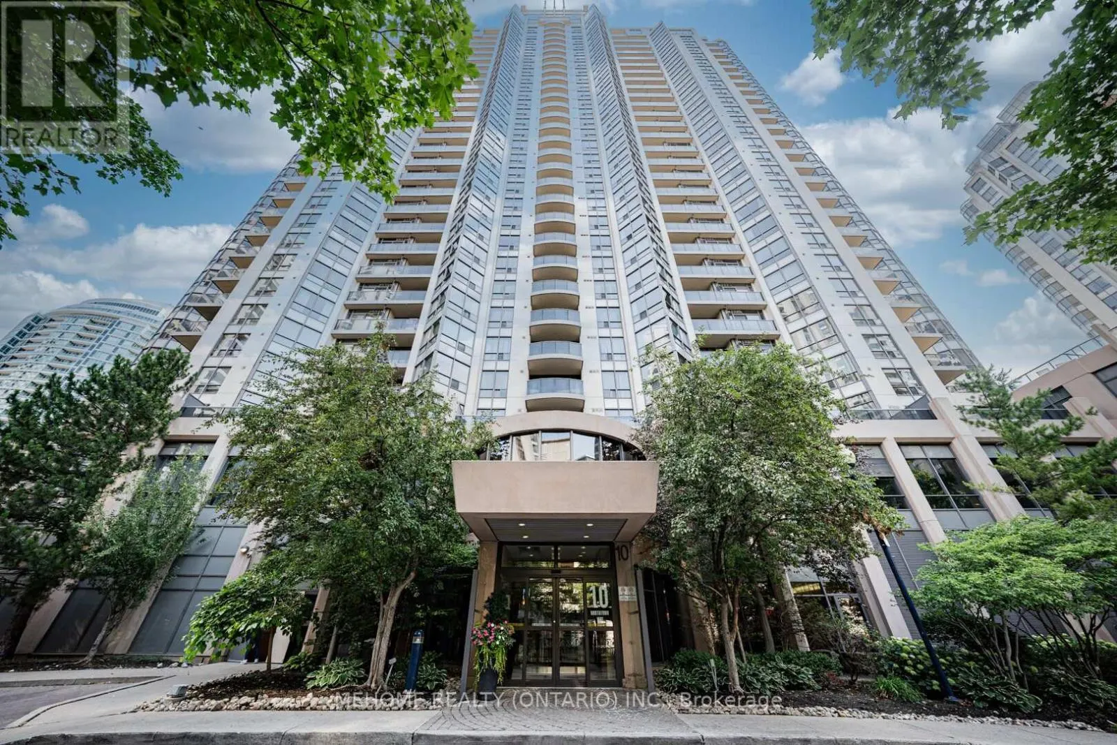 1304 - 10 NORTHTOWN WAY