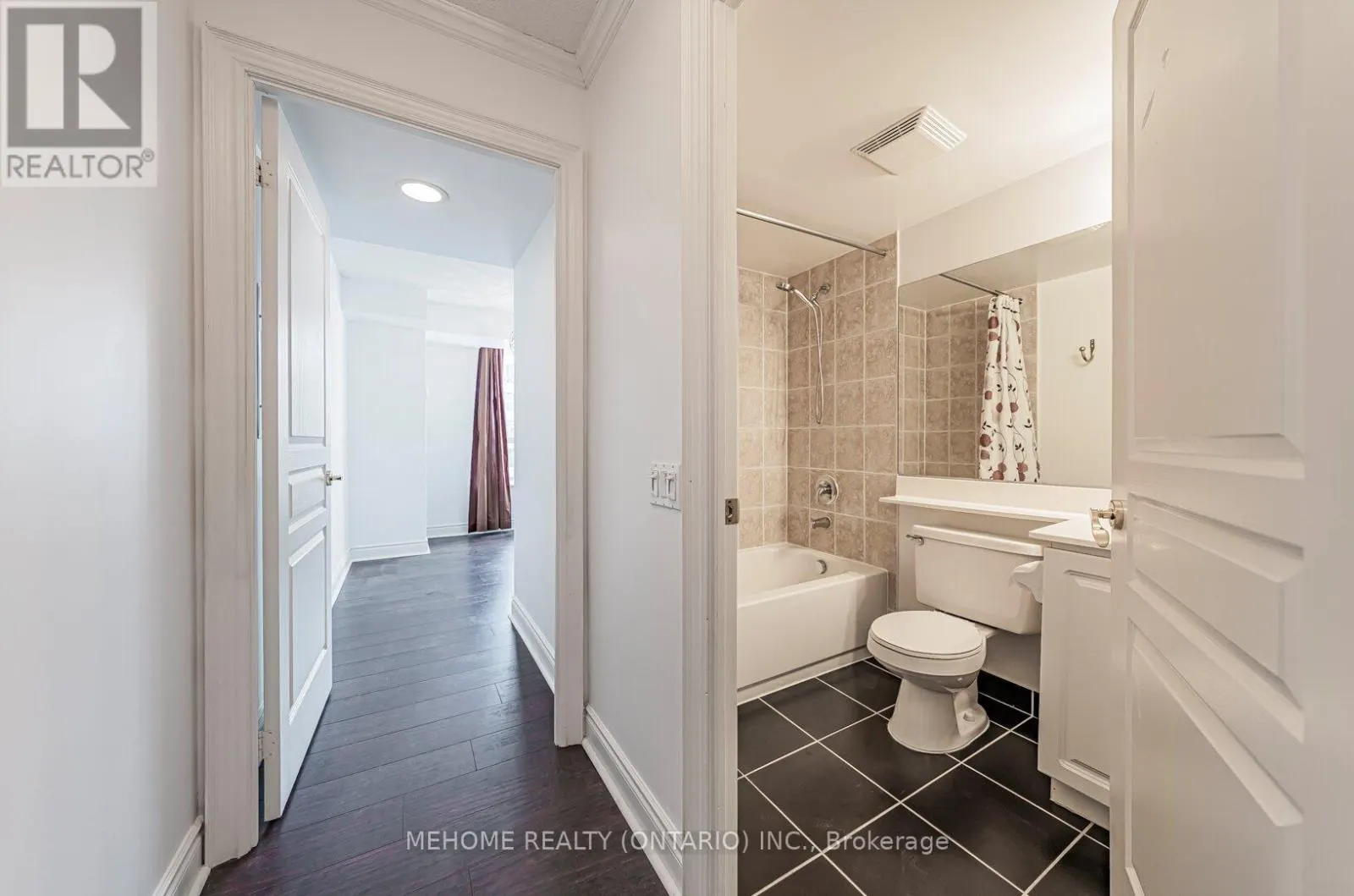 1304 - 10 NORTHTOWN WAY