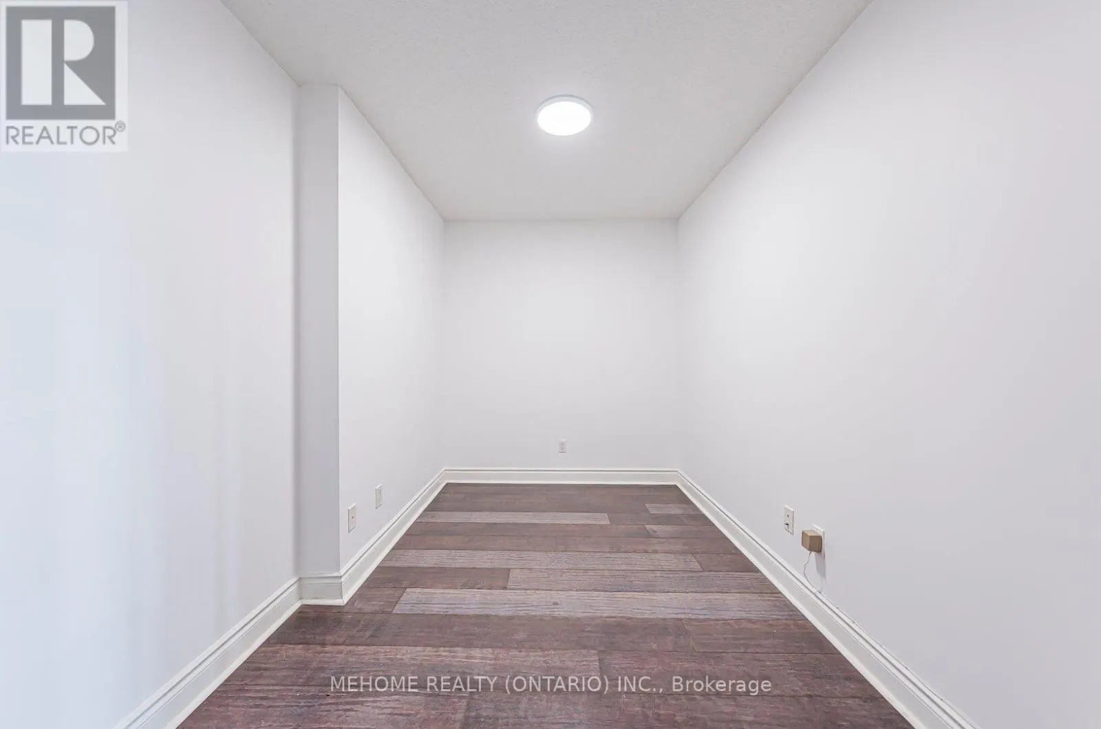 1304 - 10 NORTHTOWN WAY