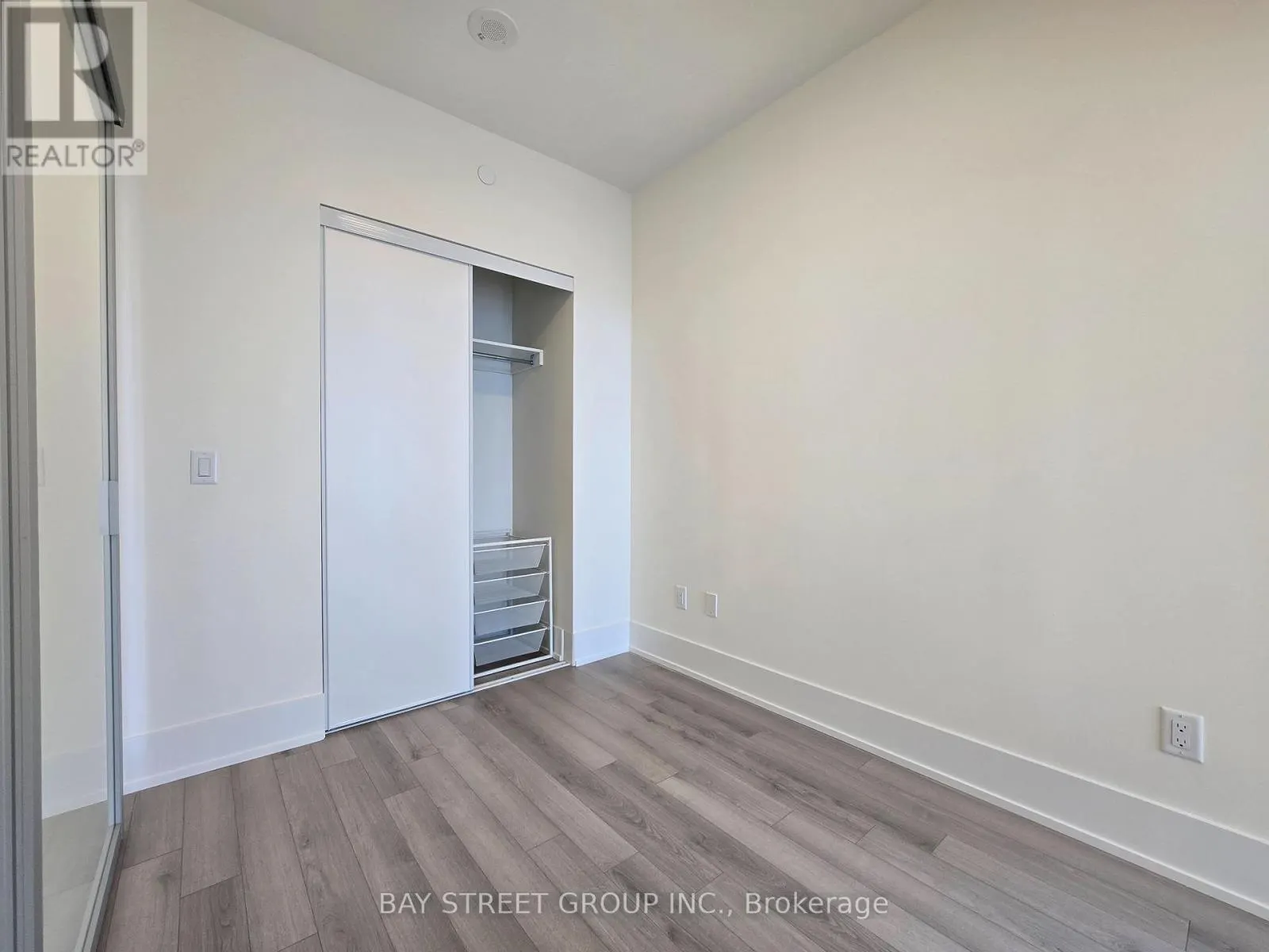 3607 - 89 CHURCH STREET
