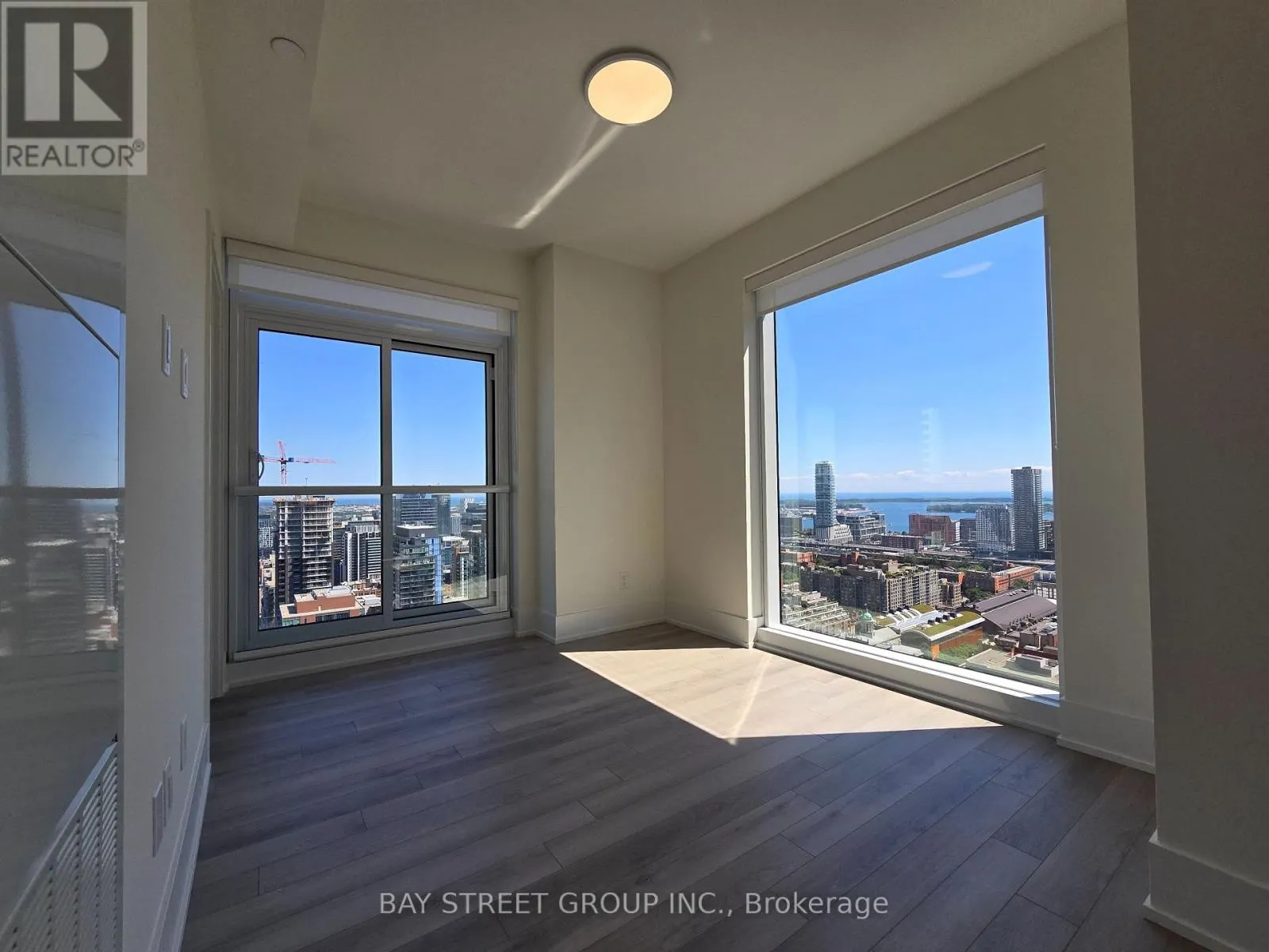 3607 - 89 CHURCH STREET