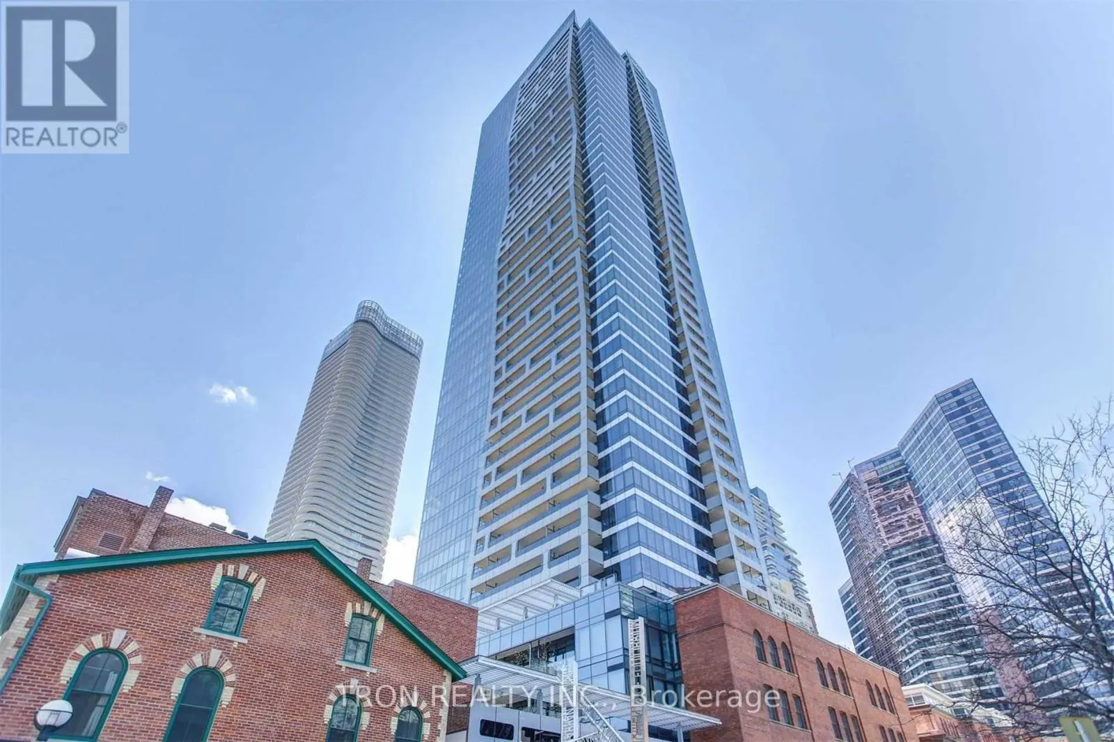 218 - 5 ST JOSEPH STREET