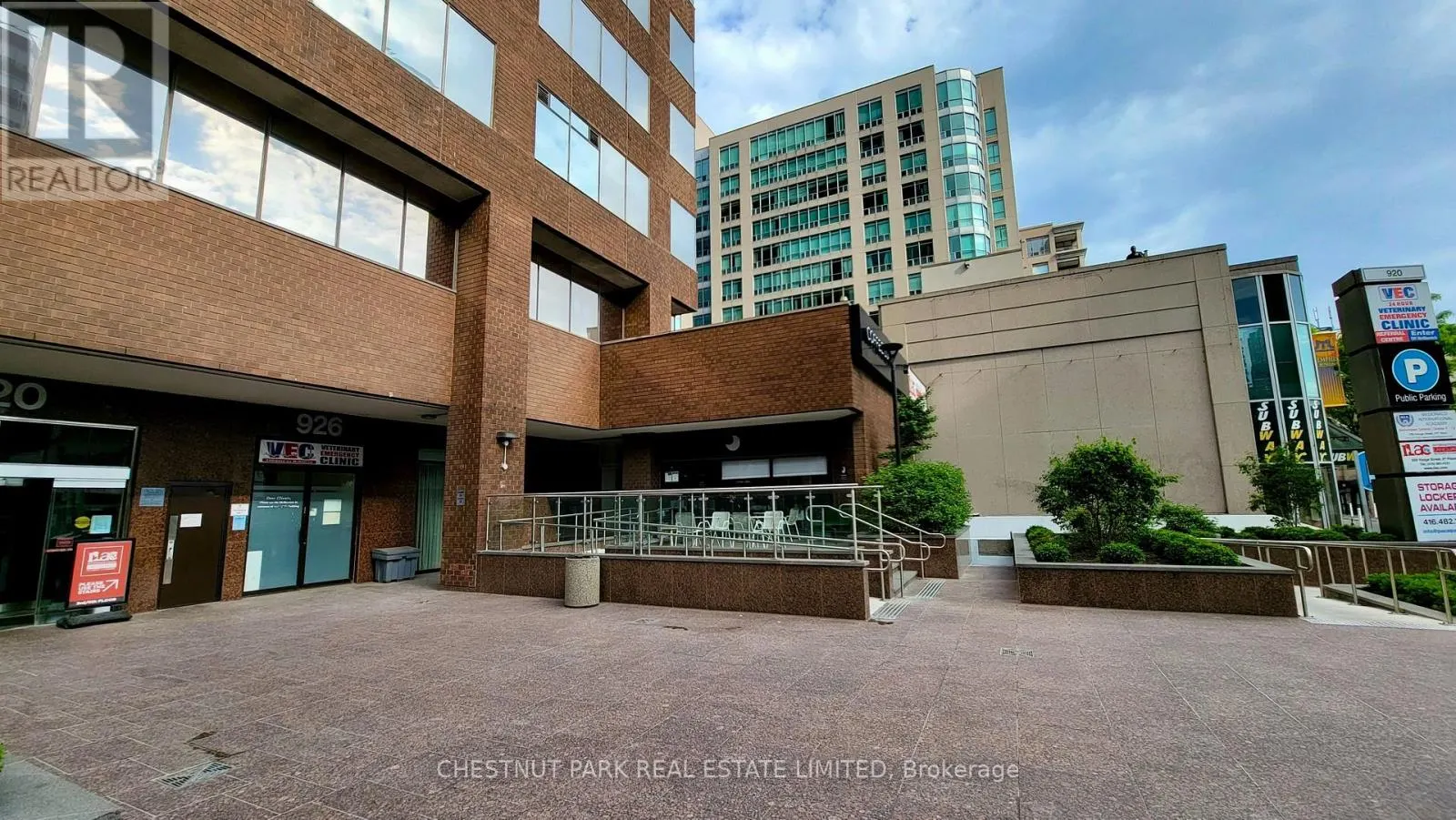 1707 - 914 YONGE STREET