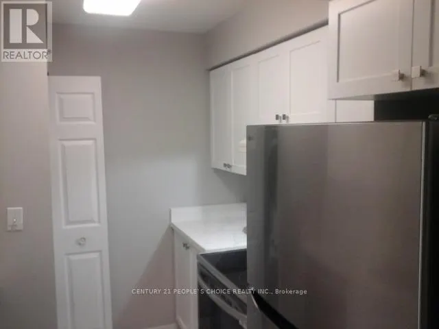 605 - 3 PEMBERTON AVENUE