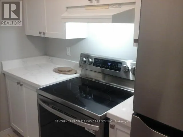 605 - 3 PEMBERTON AVENUE