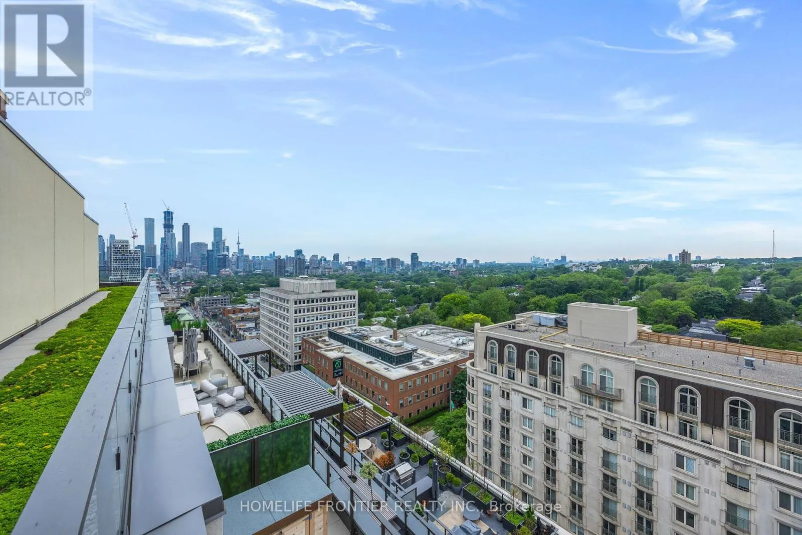 401 - 6 JACKES AVENUE