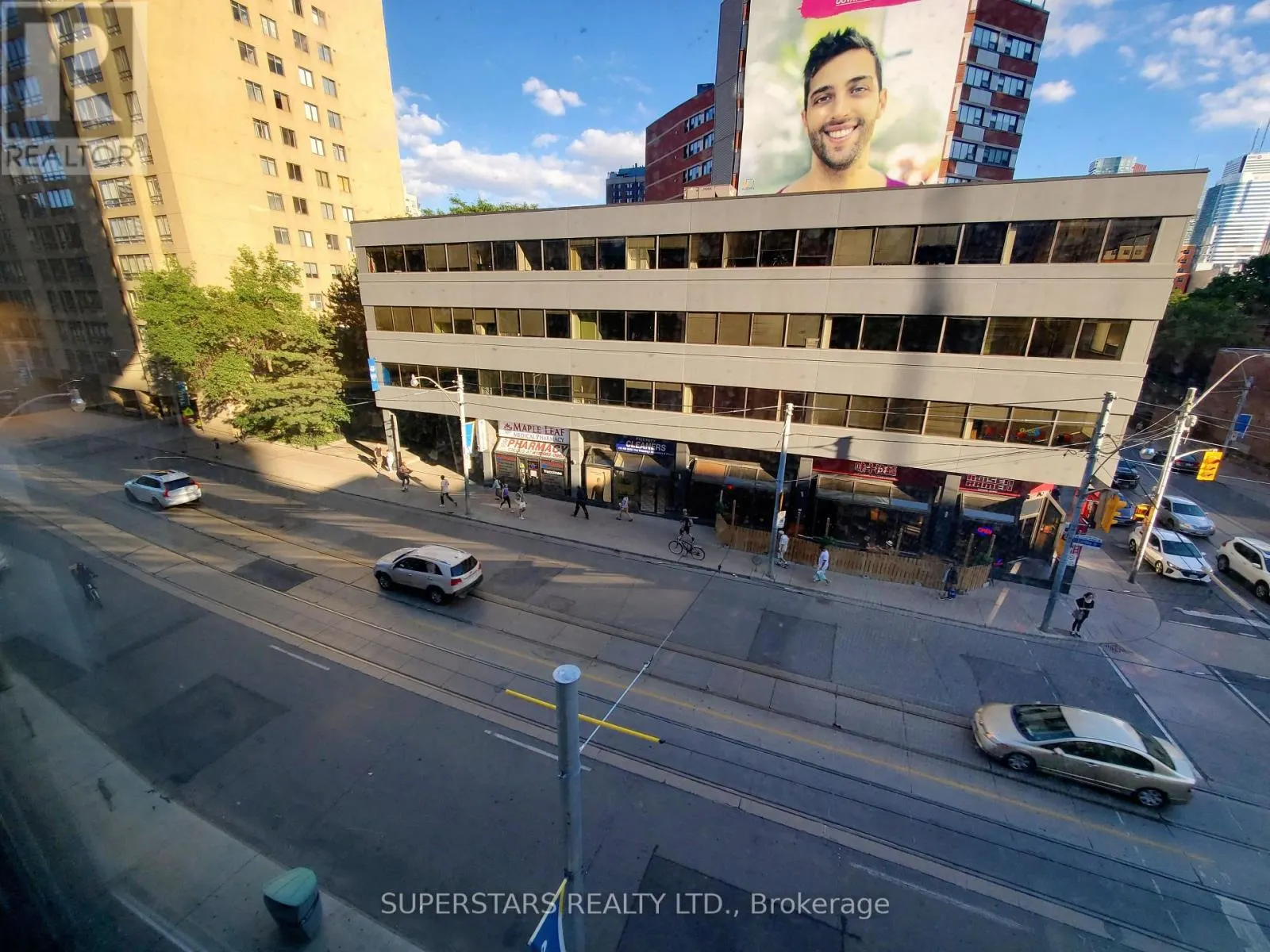 306 - 403 CHURCH STREET