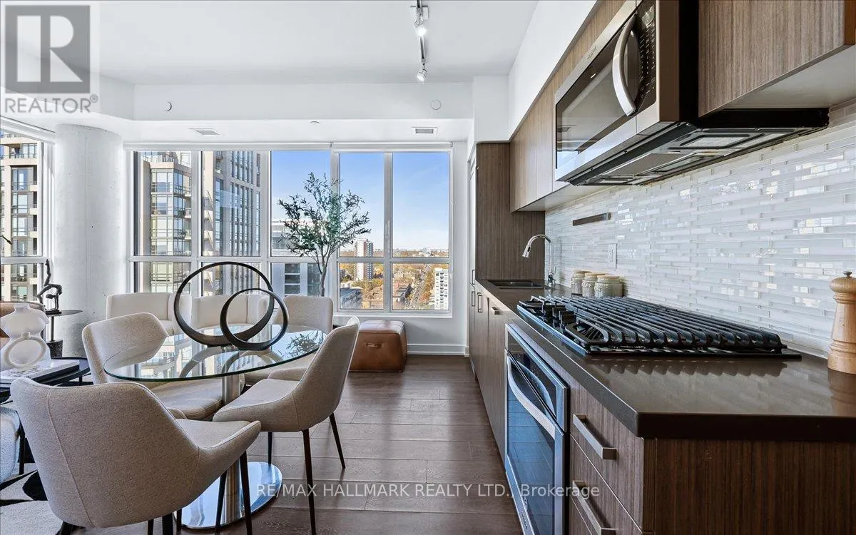 1811 - 501 ST CLAIR AVENUE W