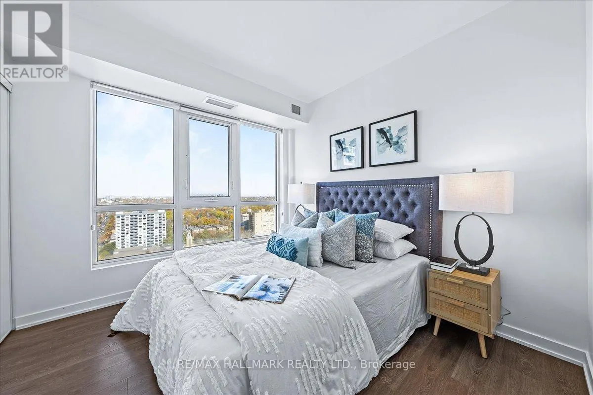 1811 - 501 ST CLAIR AVENUE W