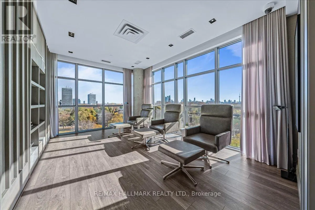 1811 - 501 ST CLAIR AVENUE W