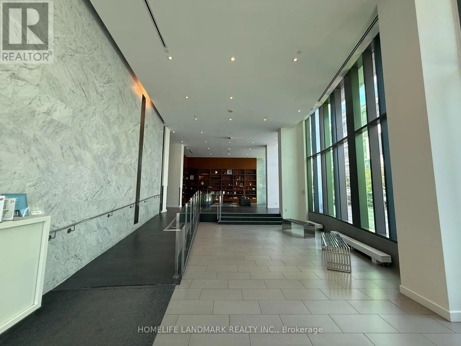 1110 - 170 FORT YORK BOULEVARD
