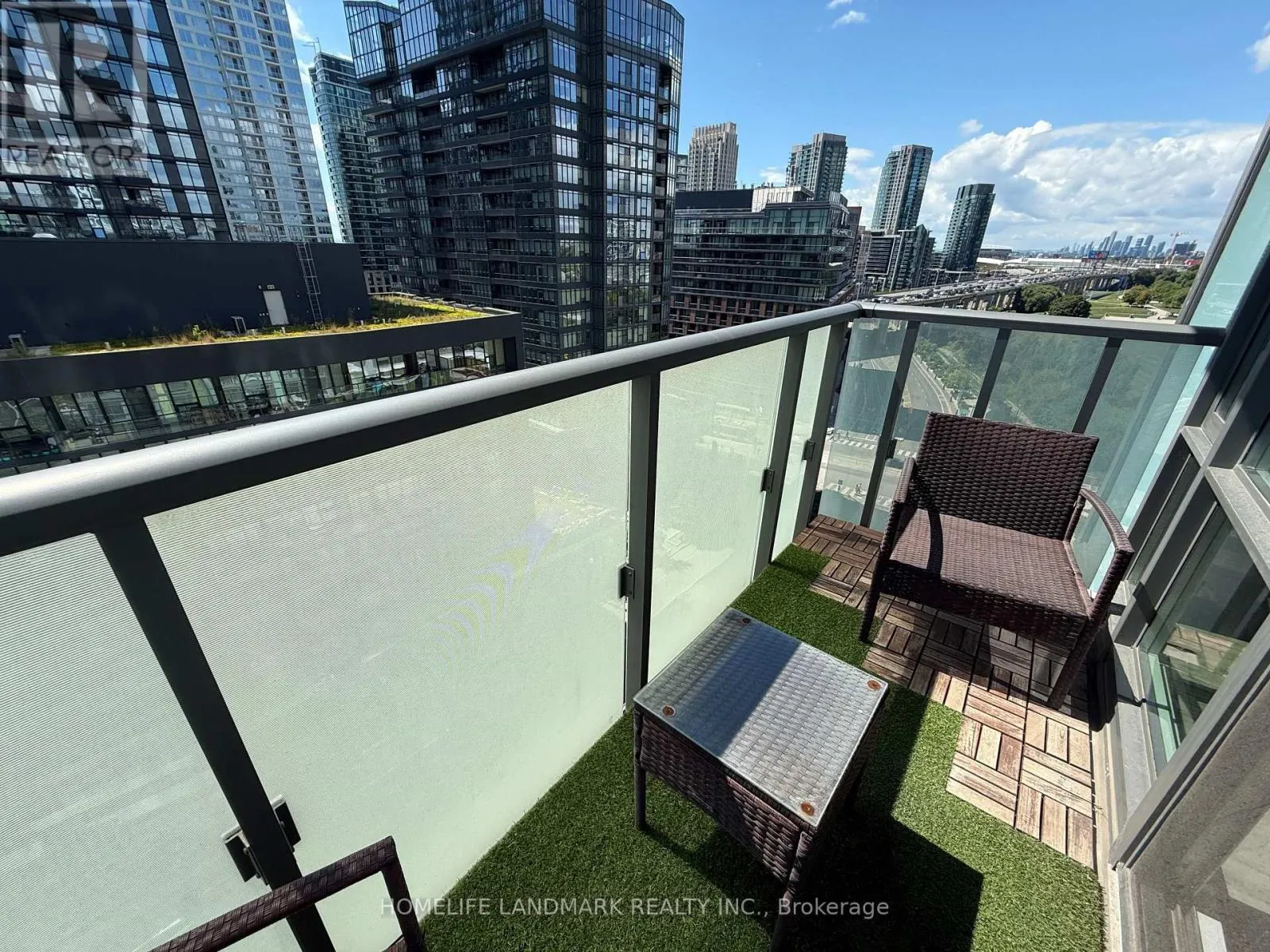 1110 - 170 FORT YORK BOULEVARD