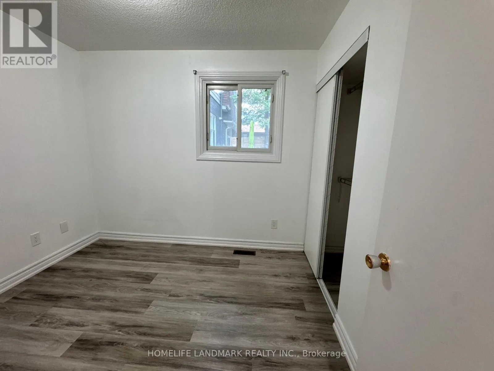 104 LOGANBERRY CRESCENT