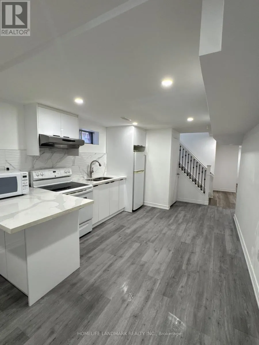 104 LOGANBERRY CRESCENT