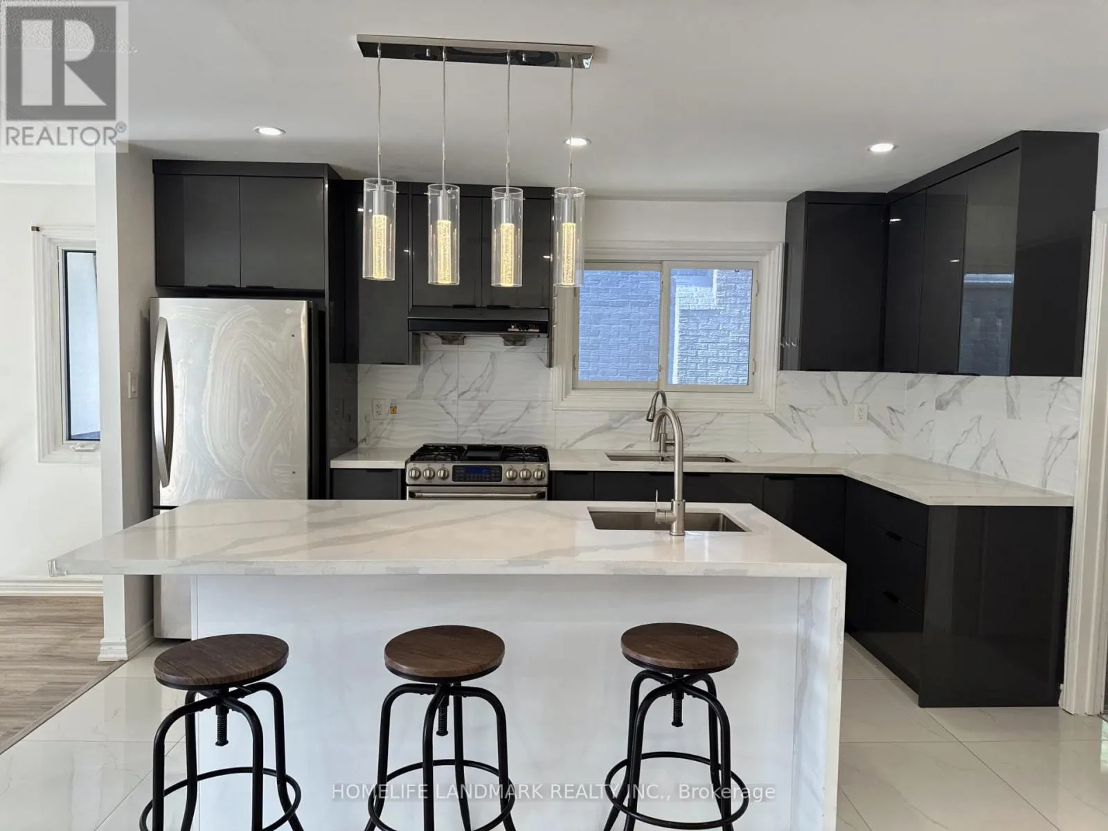 104 LOGANBERRY CRESCENT