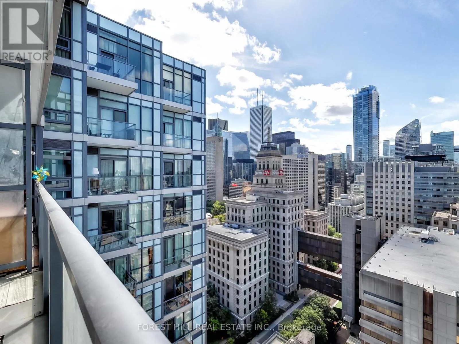 2301 - 210 SIMCOE STREET