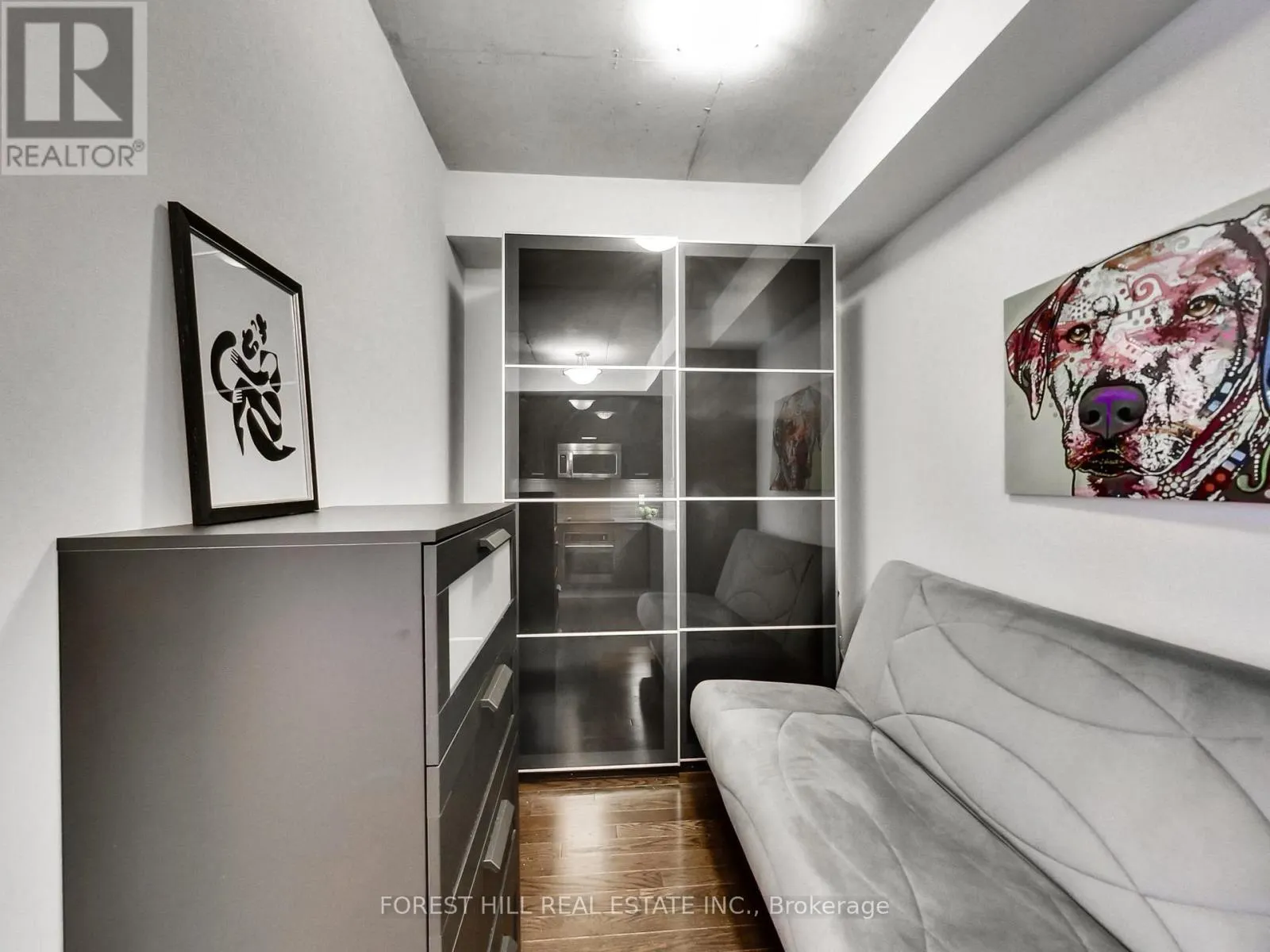 2301 - 210 SIMCOE STREET