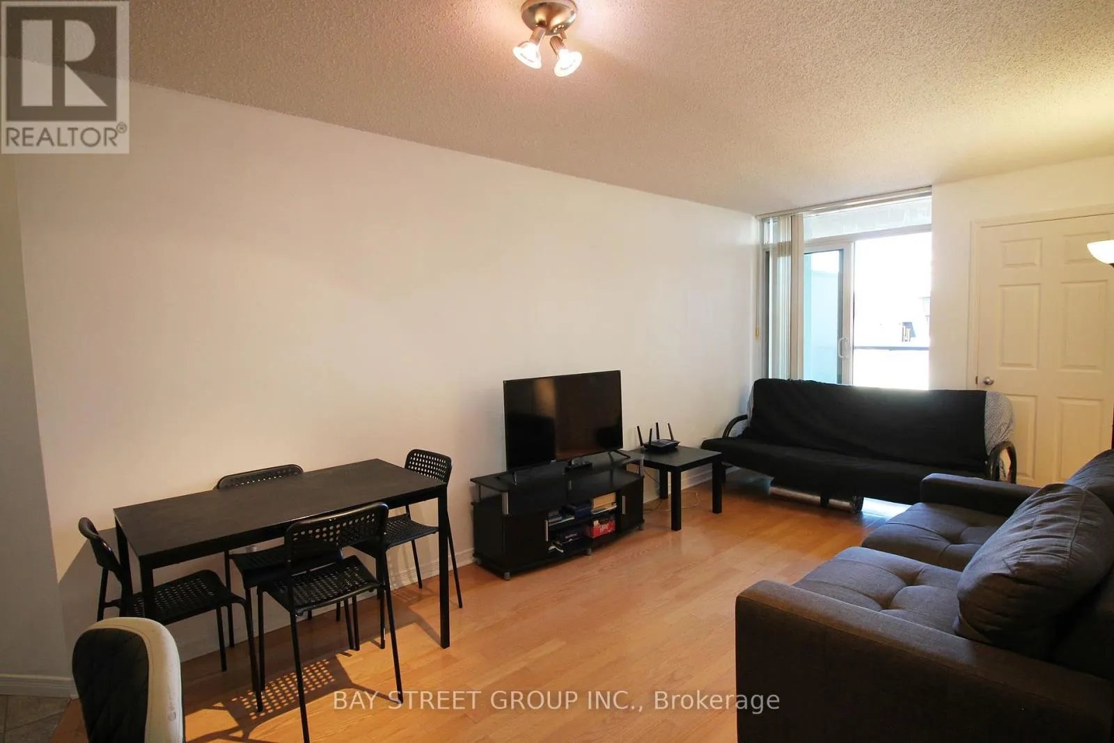 1512 - 30 HARRISON GARDEN BOULEVARD