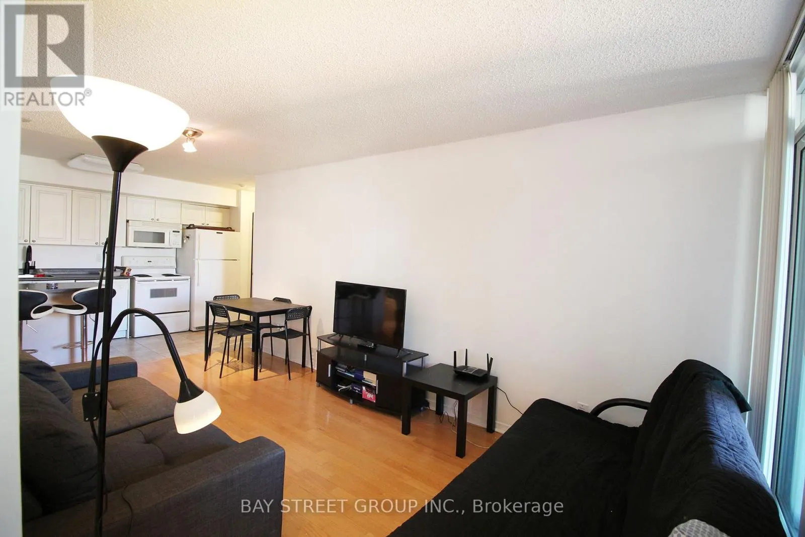 1512 - 30 HARRISON GARDEN BOULEVARD