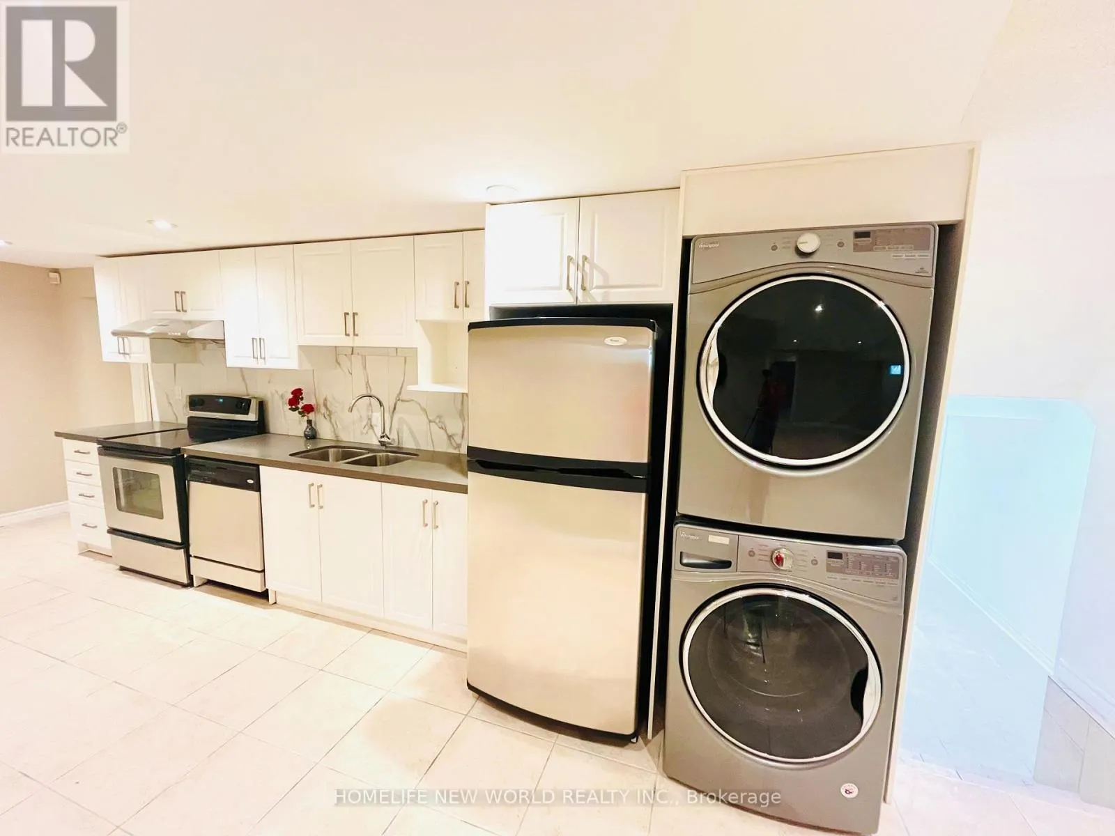 BSMNT - 219 DUNVIEW AVENUE