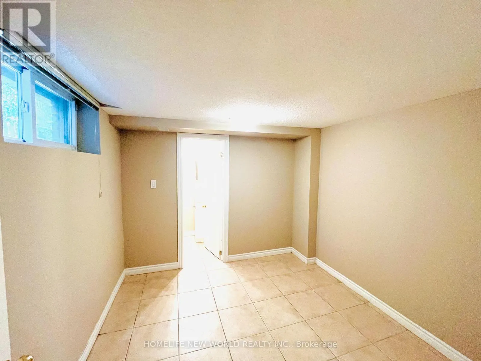 BSMNT - 219 DUNVIEW AVENUE