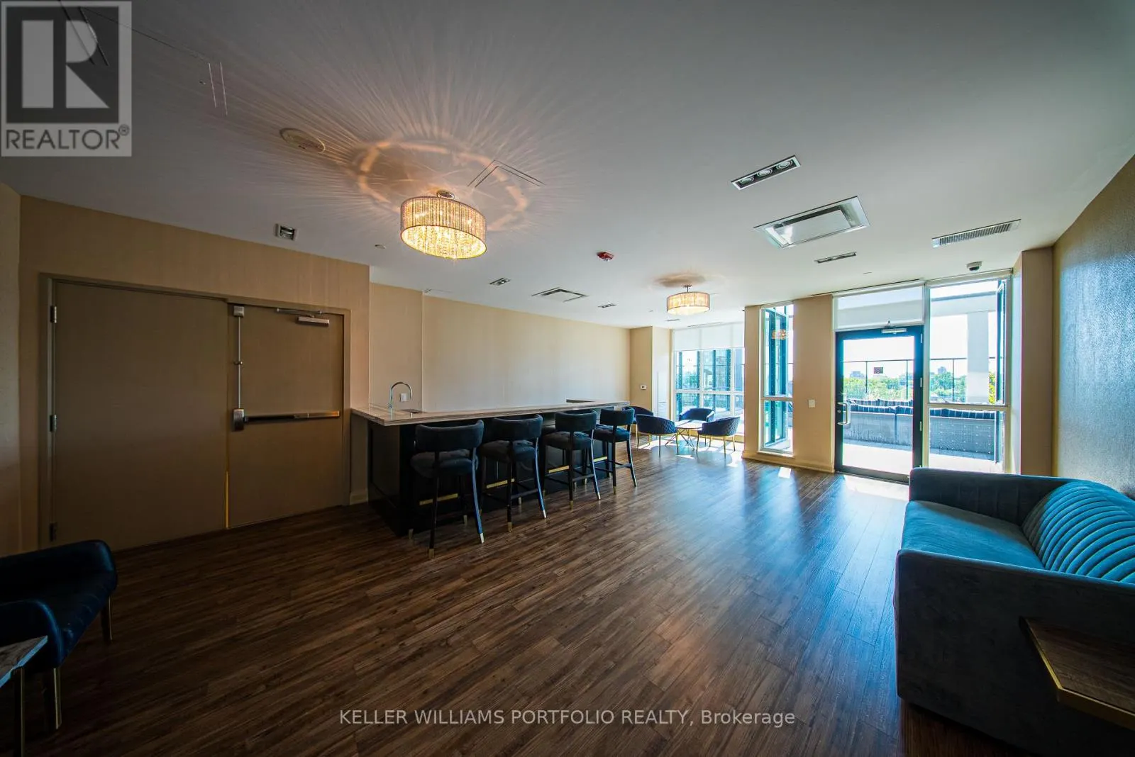 1101 - 1486 BATHURST STREET