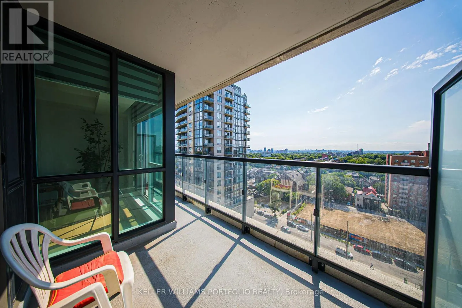 1101 - 1486 BATHURST STREET