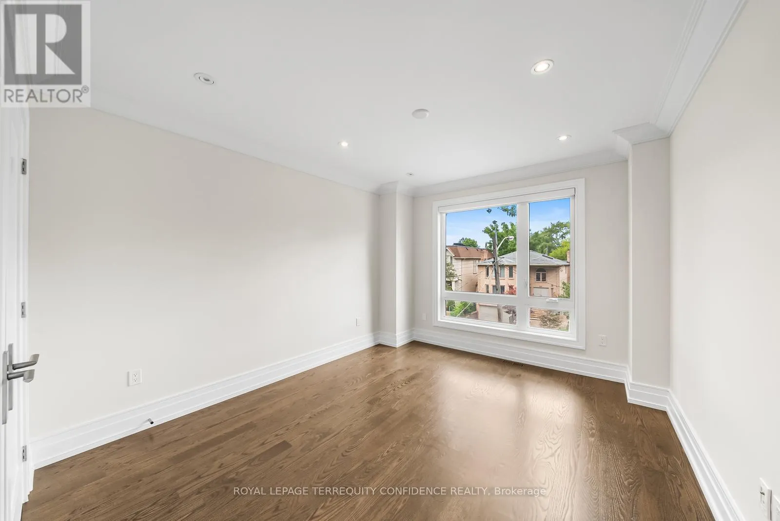57B HORSHAM AVENUE