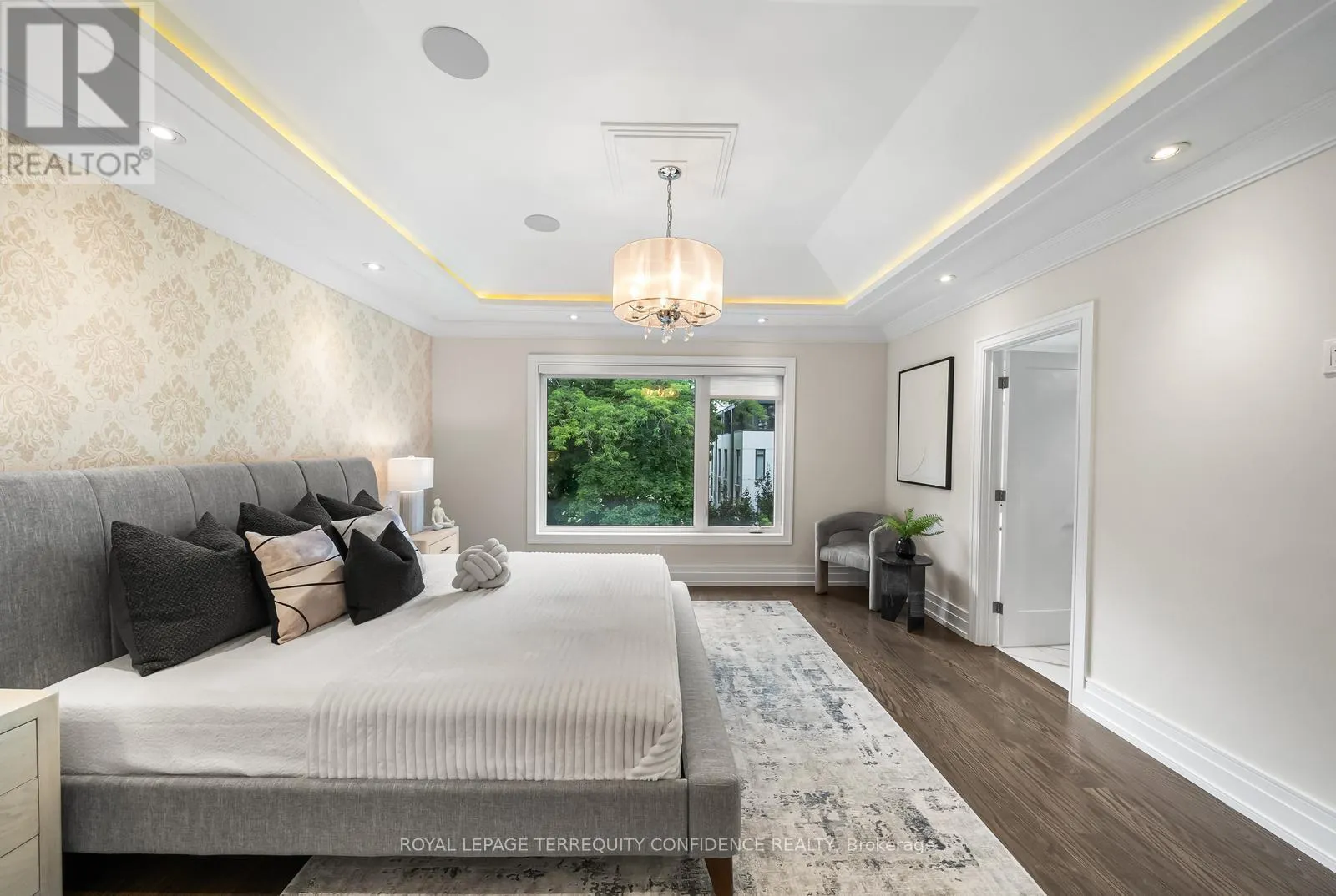 57B HORSHAM AVENUE