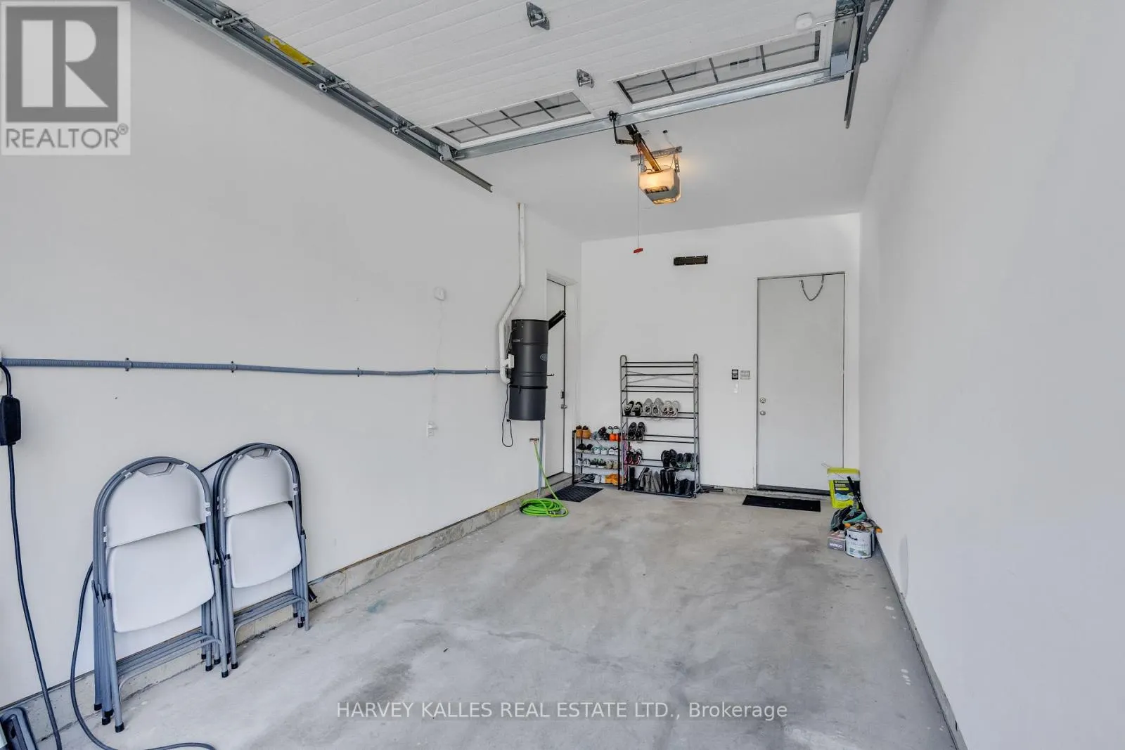 1256 AVENUE ROAD