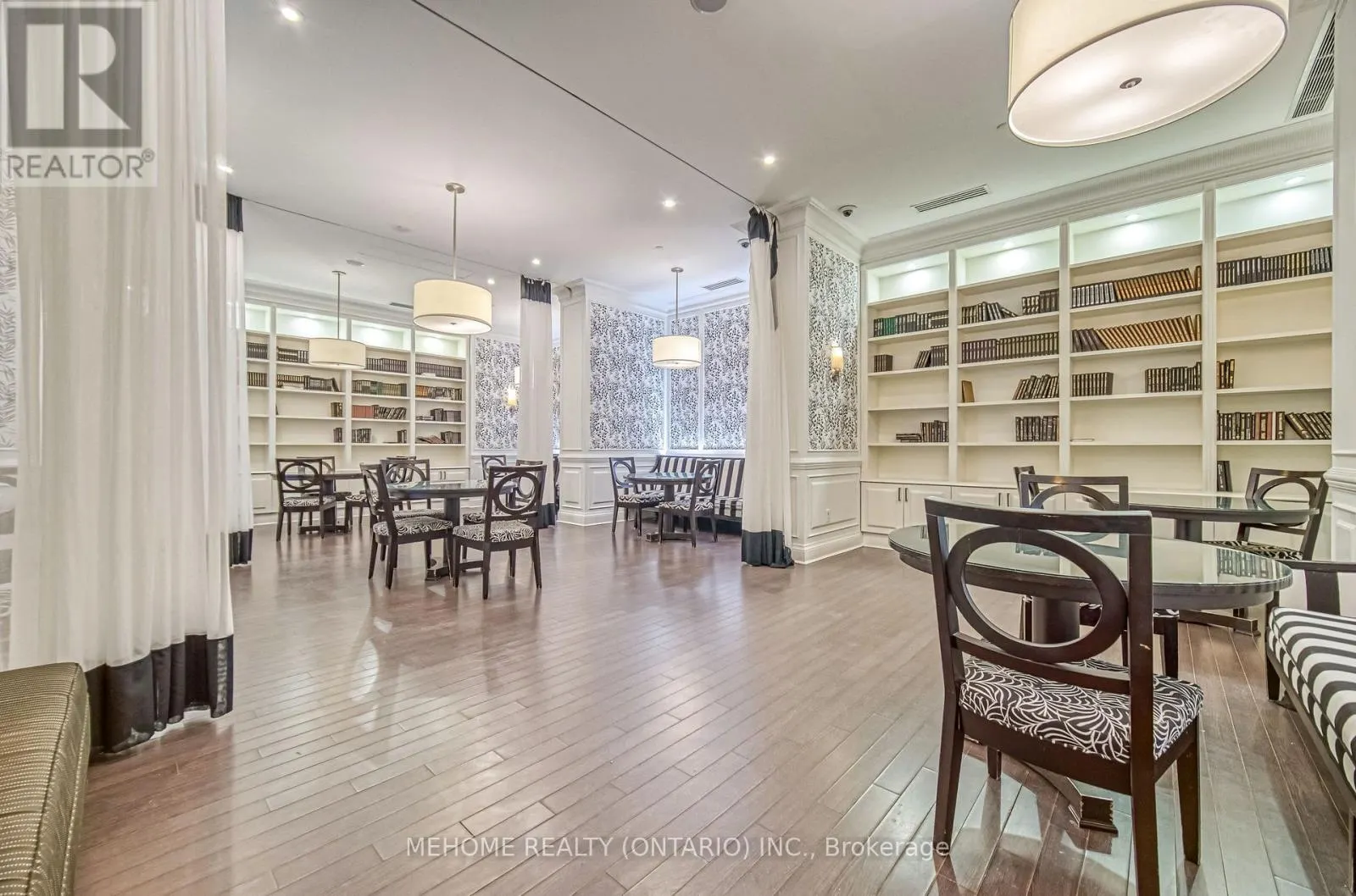1025 - 25 GREENVIEW AVENUE