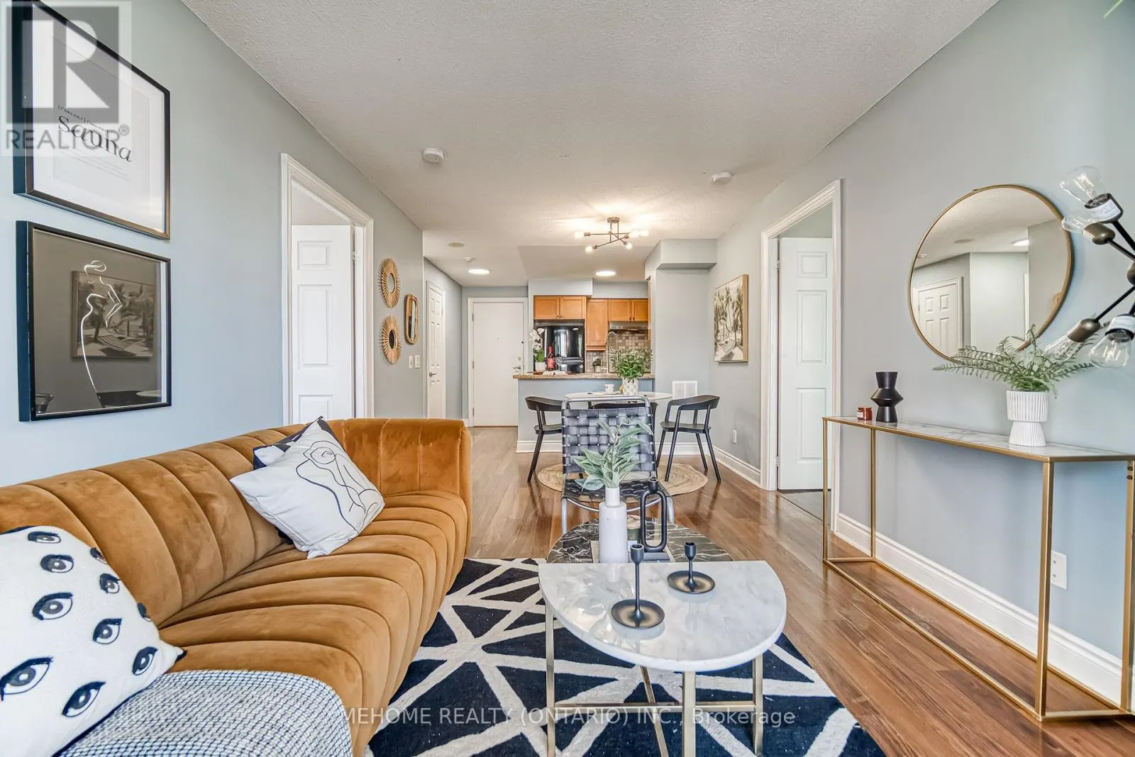 1025 - 25 GREENVIEW AVENUE