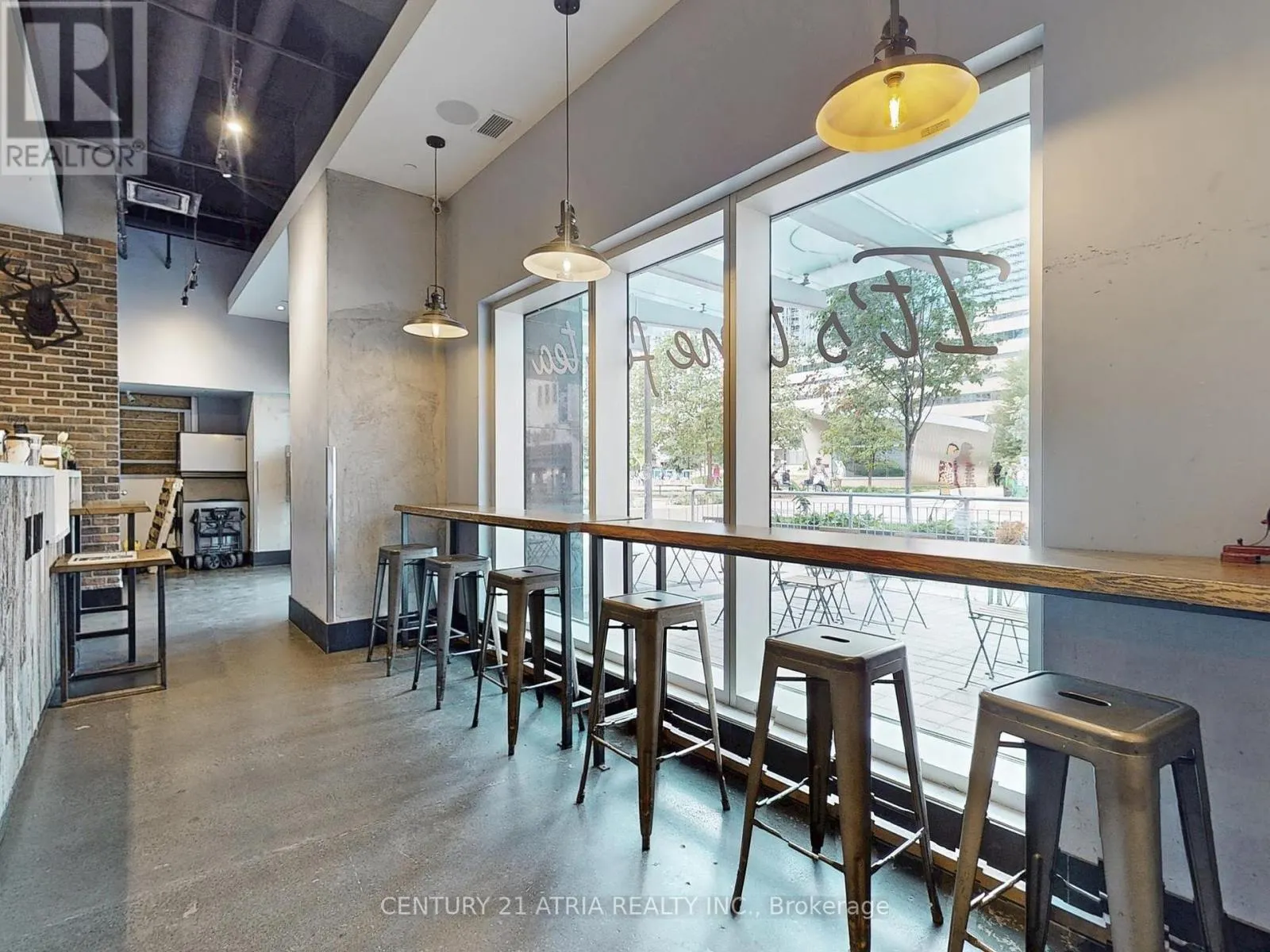 1 - 382 YONGE STREET