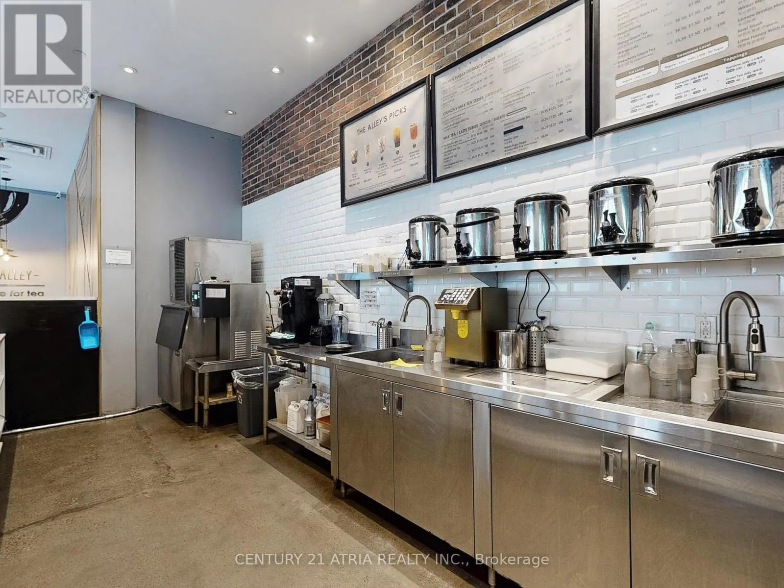 1 - 382 YONGE STREET