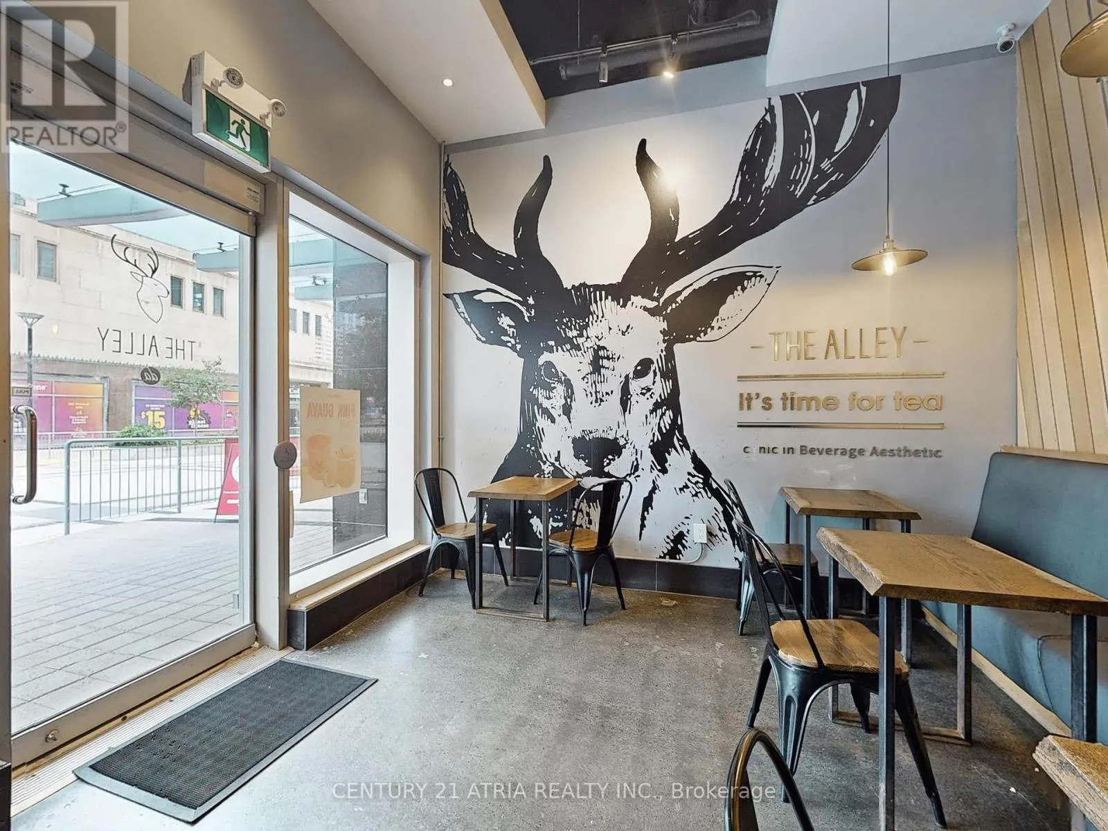 1 - 382 YONGE STREET