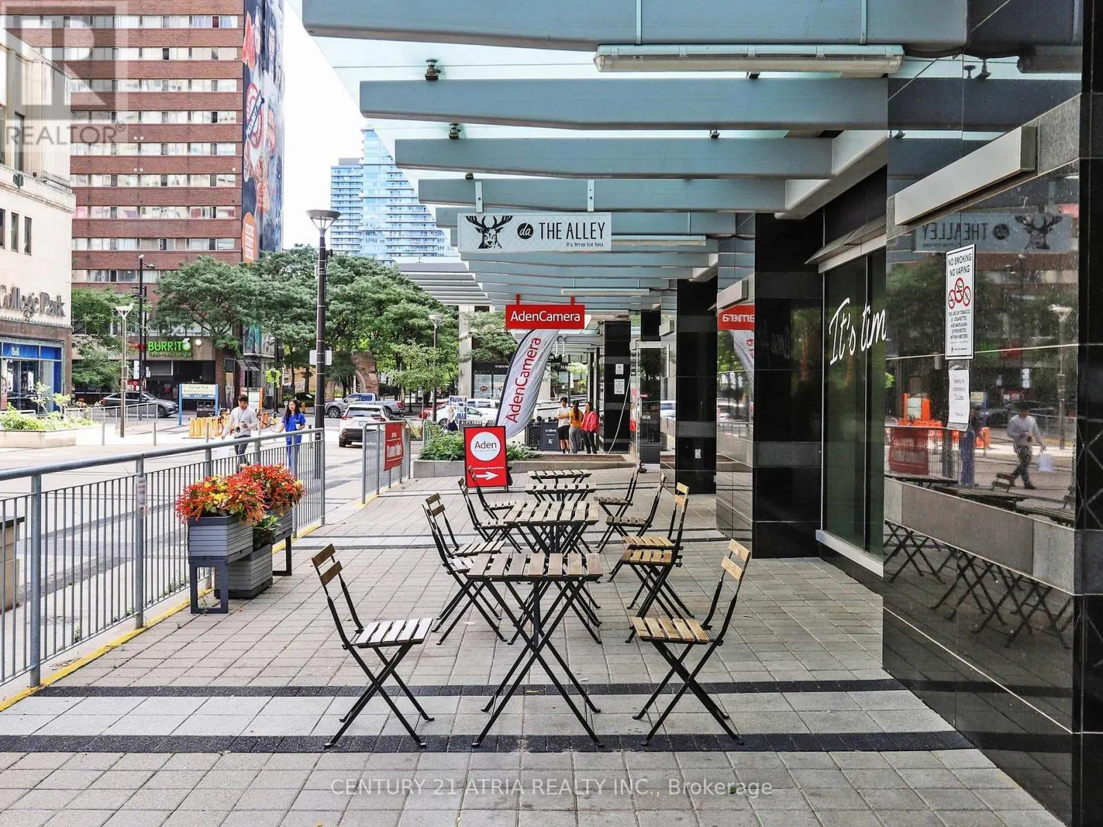 1 - 382 YONGE STREET