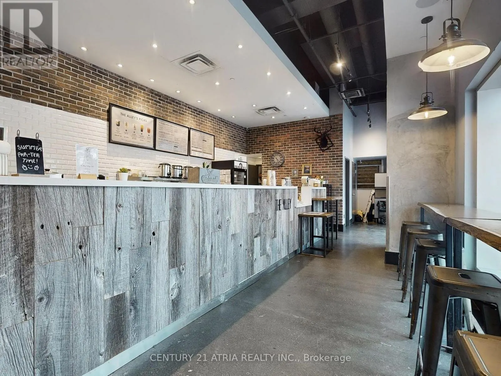 1 - 382 YONGE STREET