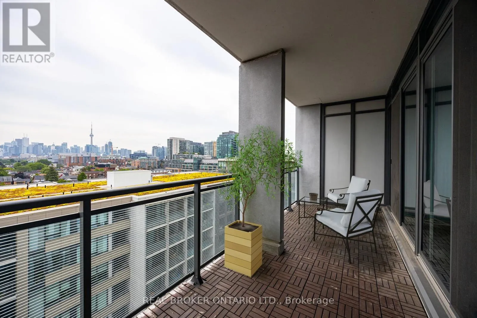 925 - 20 MINOWAN MIIKAN LANE