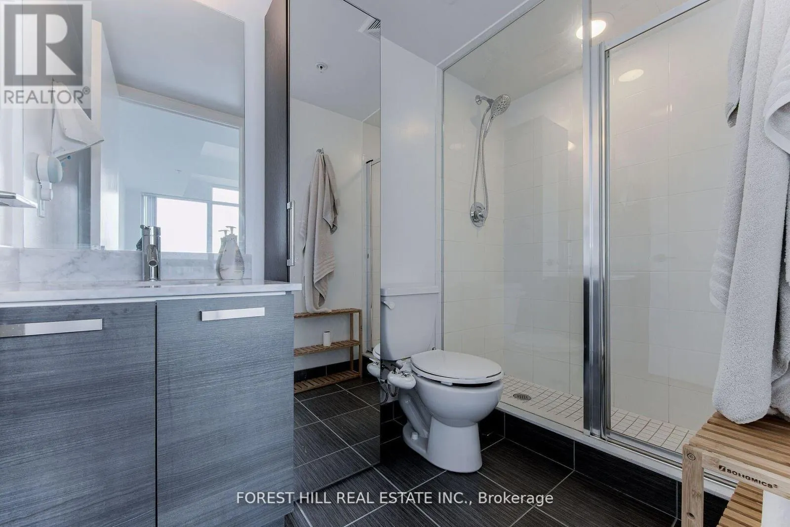 PH05 - 68 ABELL STREET