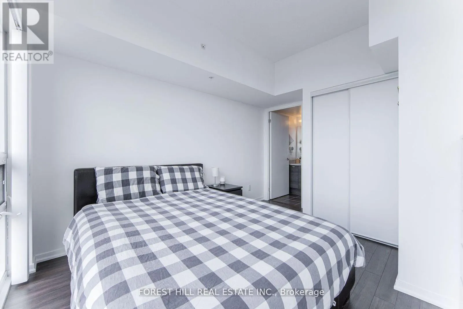 PH05 - 68 ABELL STREET