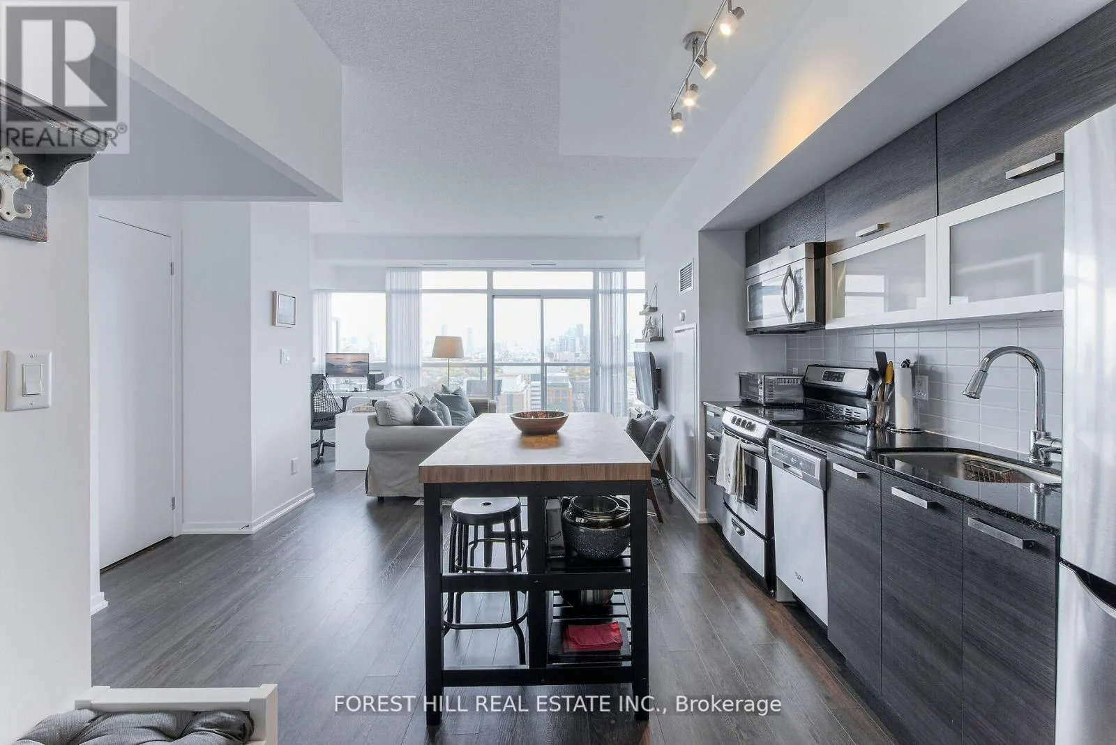PH05 - 68 ABELL STREET