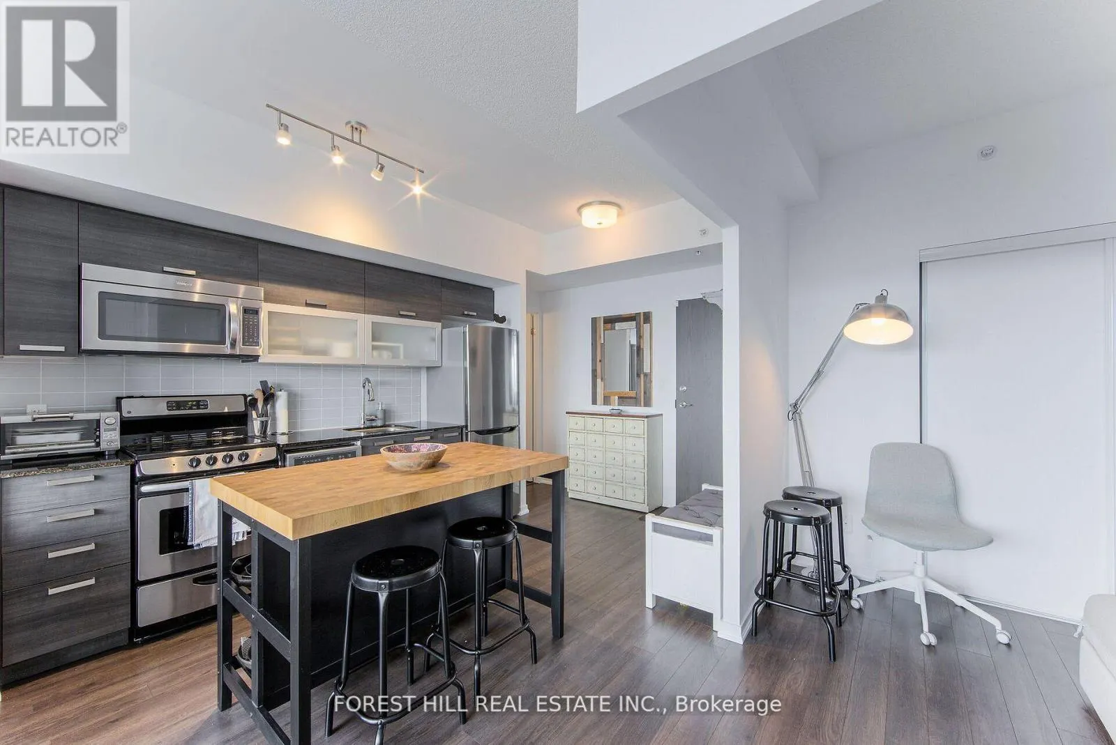 PH05 - 68 ABELL STREET