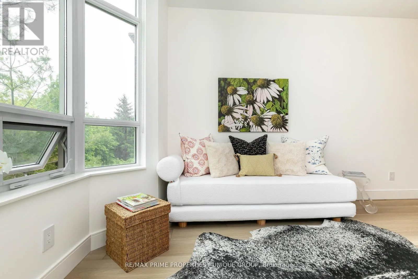 218 - 20 BLOORVIEW PLACE