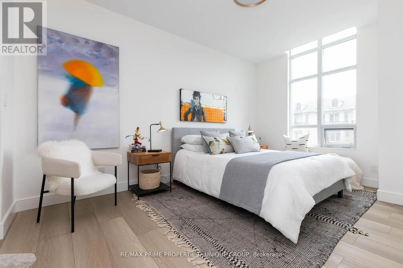 218 - 20 BLOORVIEW PLACE