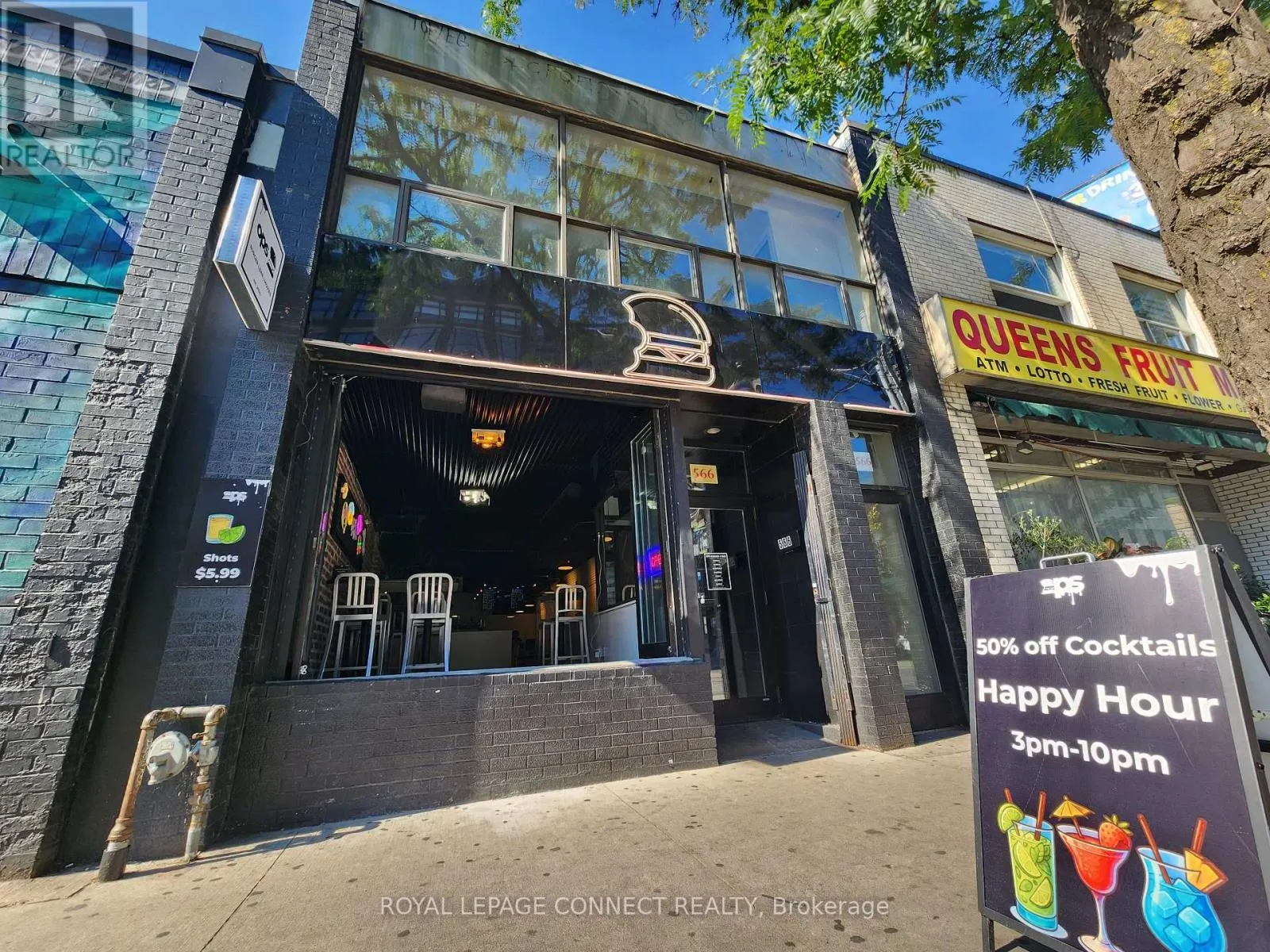 566 QUEEN STREET W