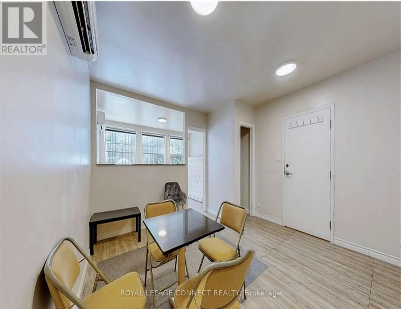 566 QUEEN STREET W