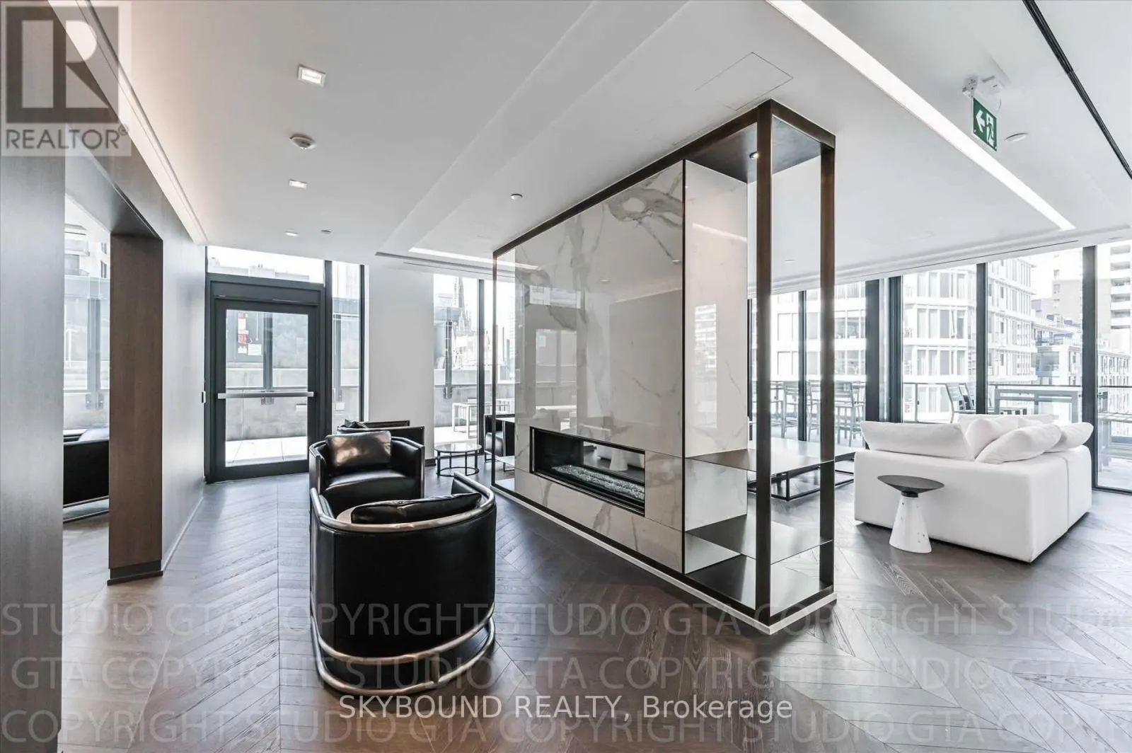 1509 - 77 SHUTER STREET
