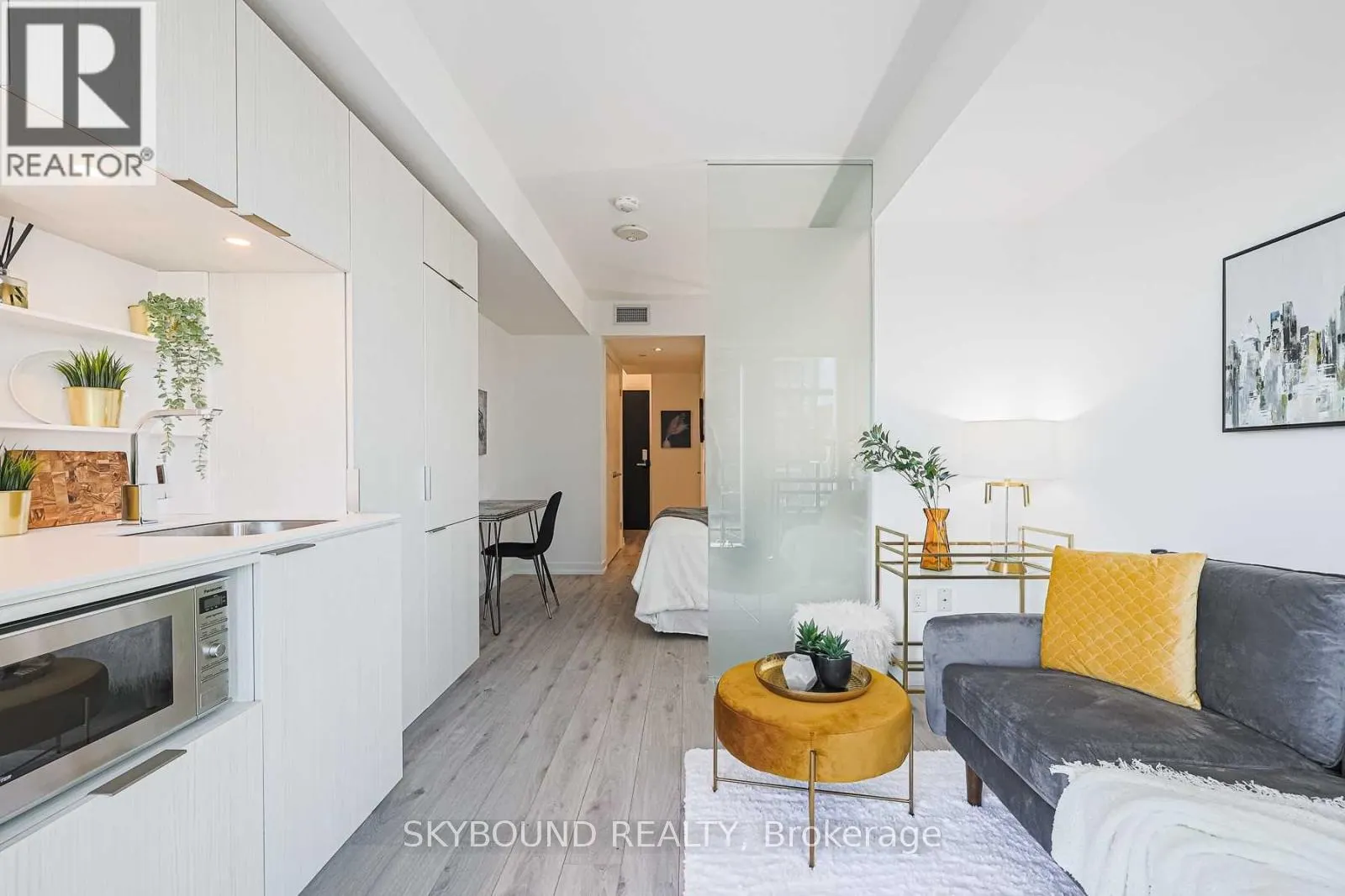 1509 - 77 SHUTER STREET